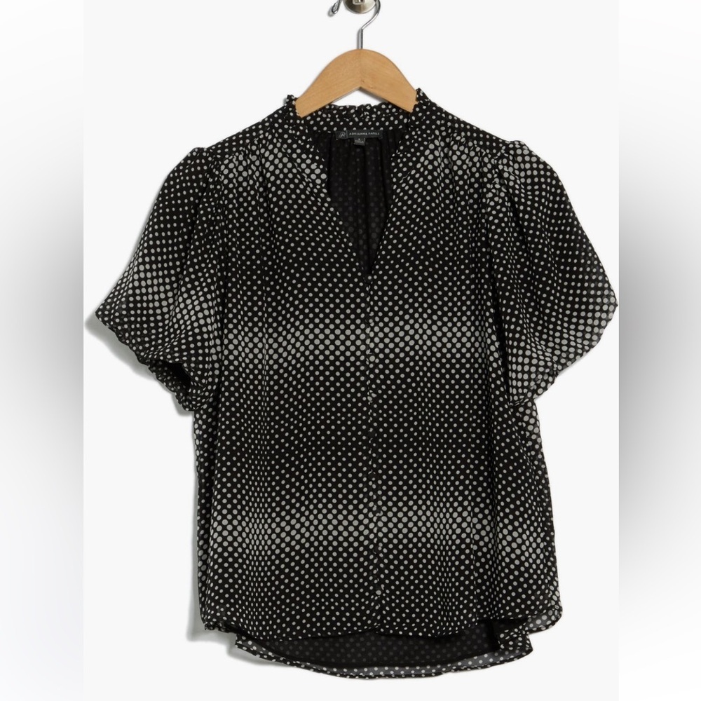 NWT Adrianna Papell Black and White Dotted Blouse